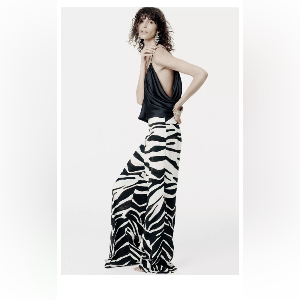 Beautiful Zara Woman Collection Animal Print Pants.